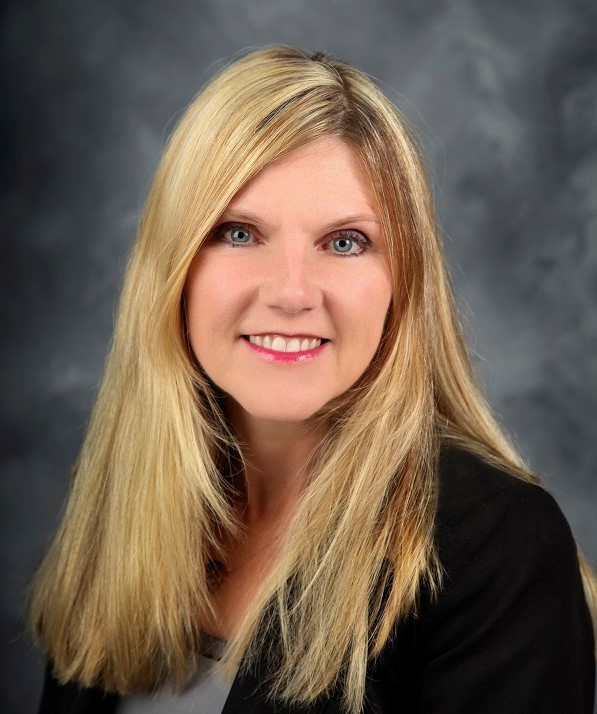 Melissa Gustafson-Hinds, O'Fallon Township High School