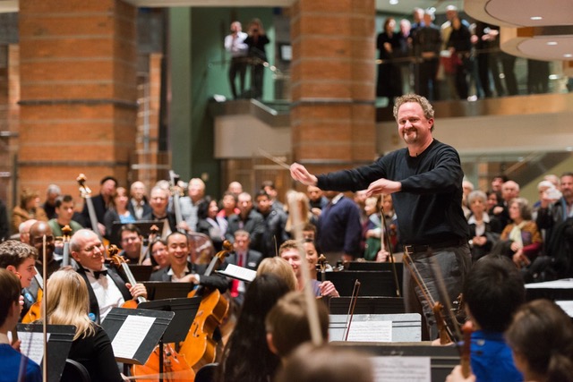 Jeffrey Grogan Conducting