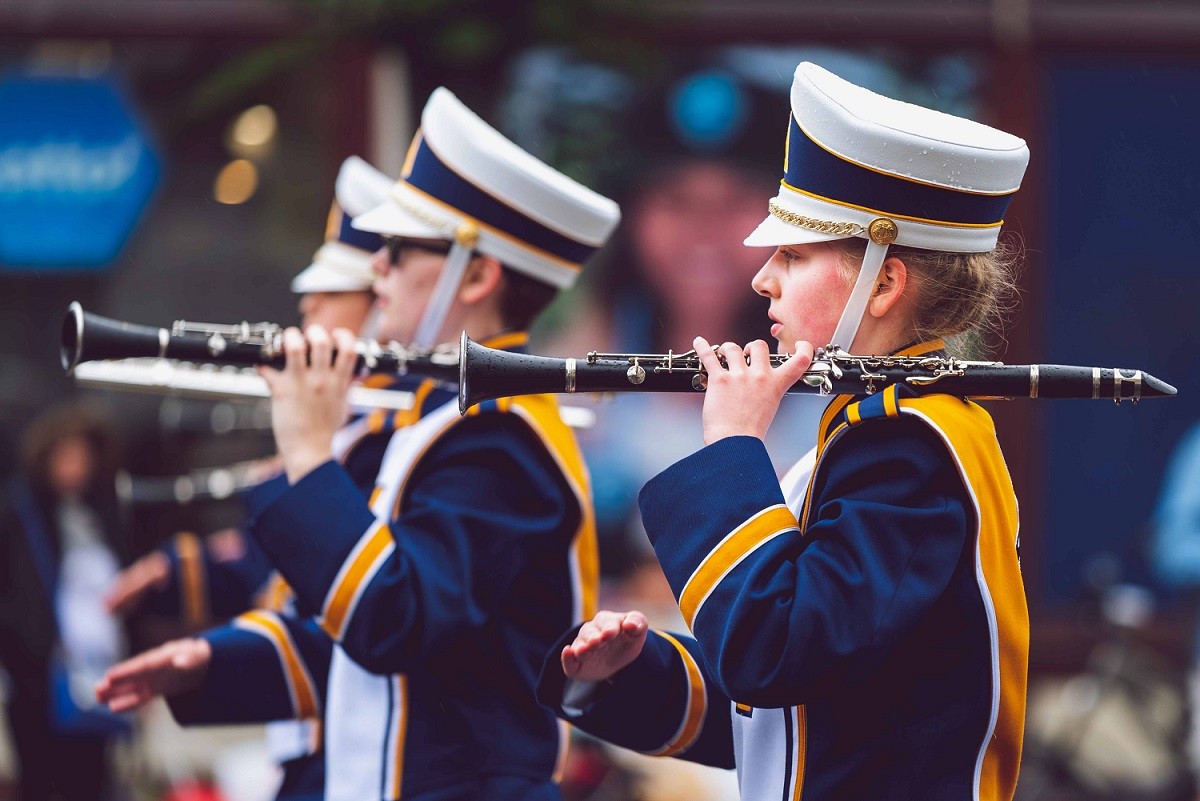 clarinets during marching band event 