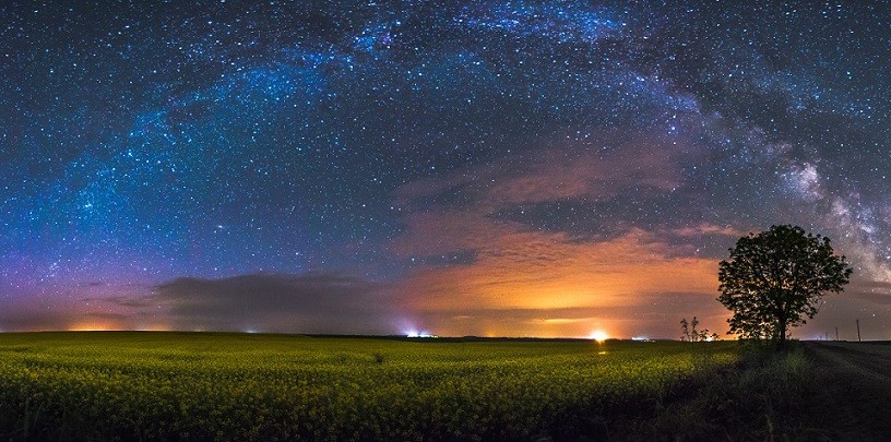 Milky Way arch in the sky 