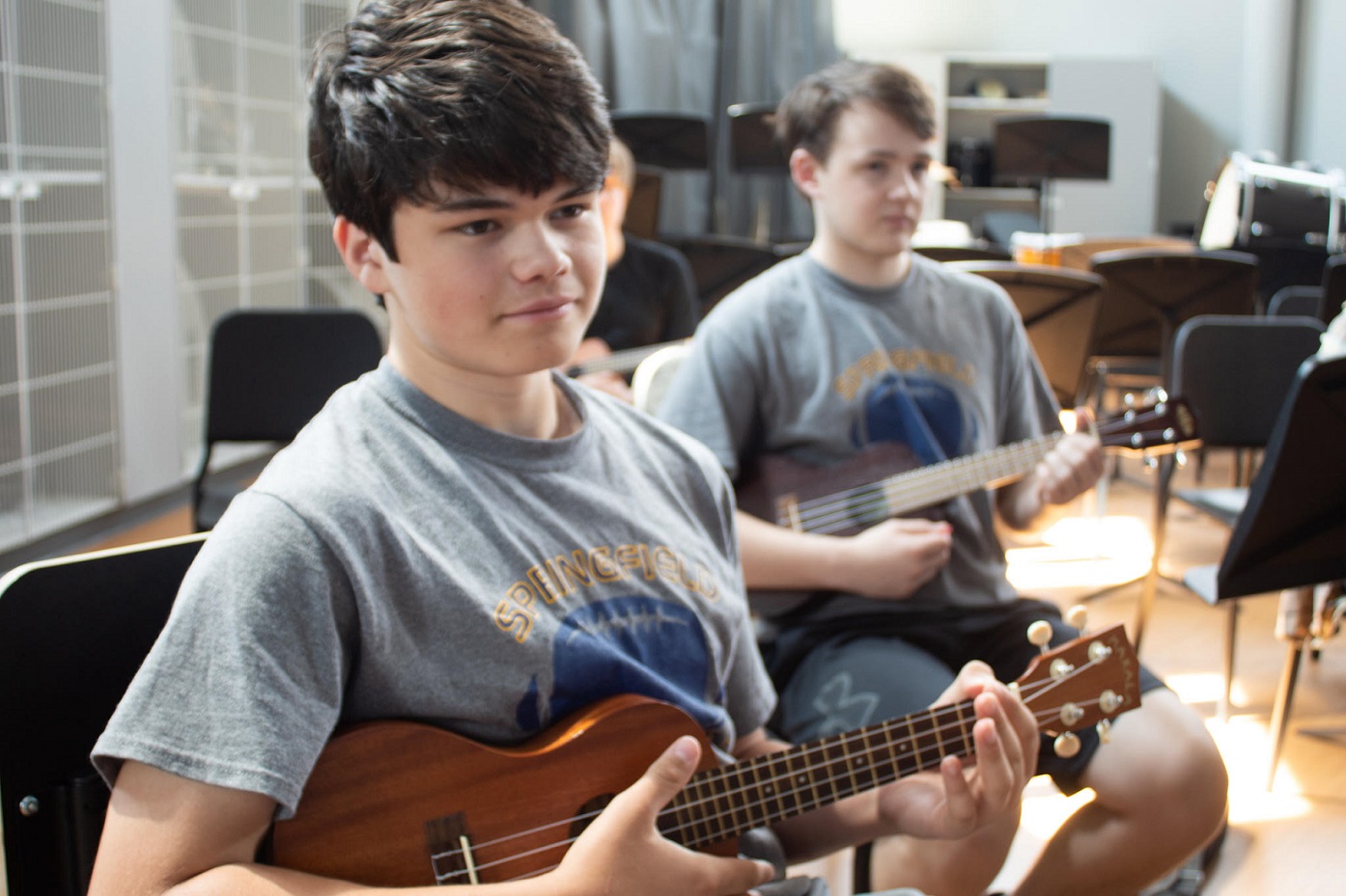 ukulele4 two students