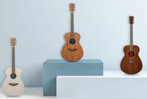 storia lineup 2 Three acoustic guitars.