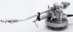 ultra-hifi-1-s-type-tonearm Closeup.