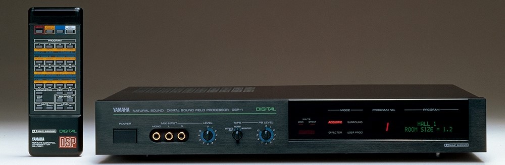 dsp-1 Photo of the front panel and the remote.