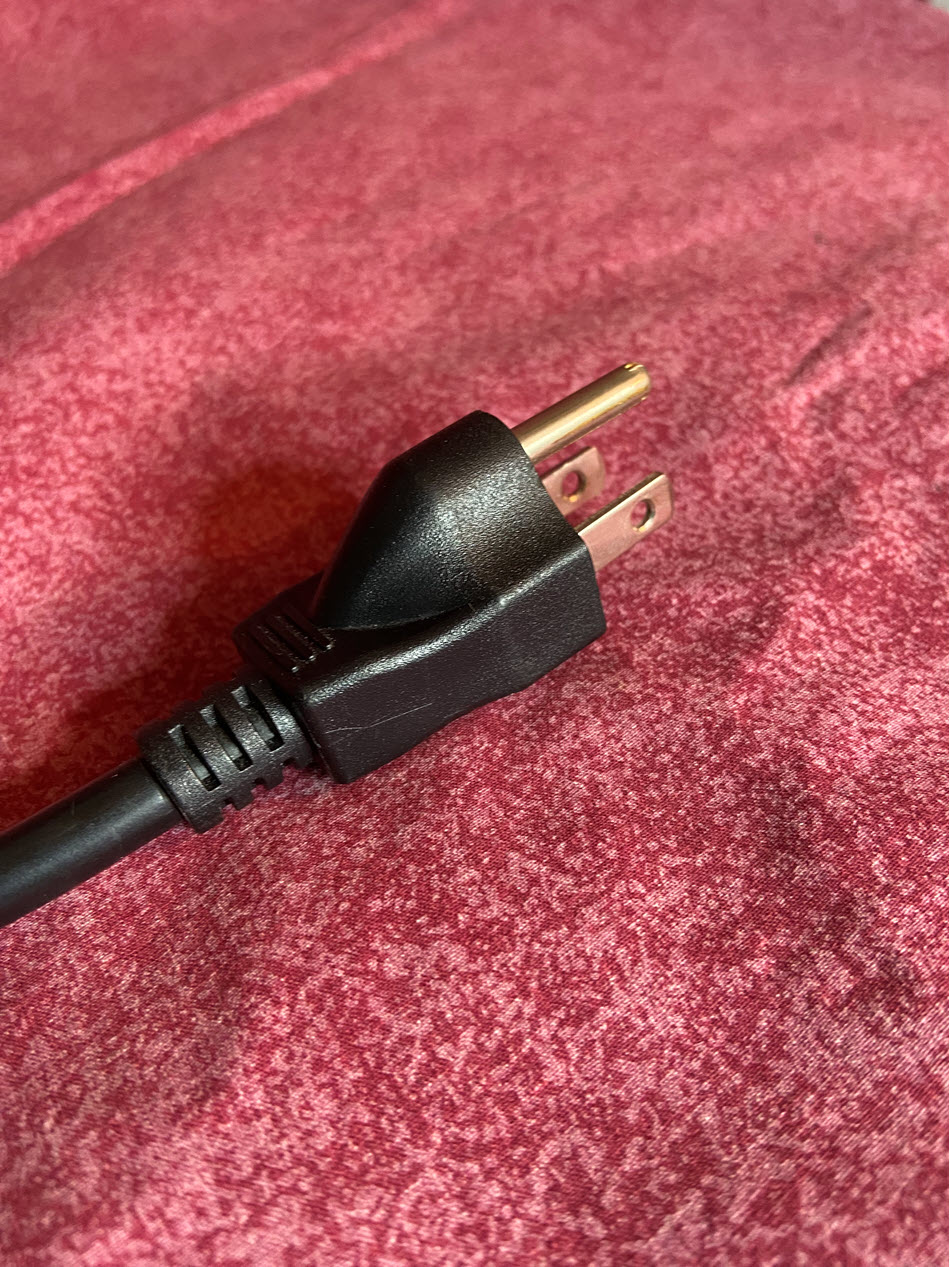 TroubleShootFig5-revised Closeup of plug.